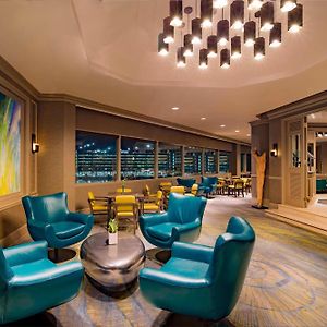 Upper Floors Queen Room