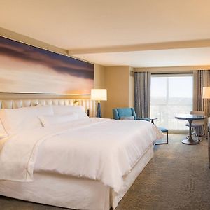 King Room Mobility or hearing accessible
